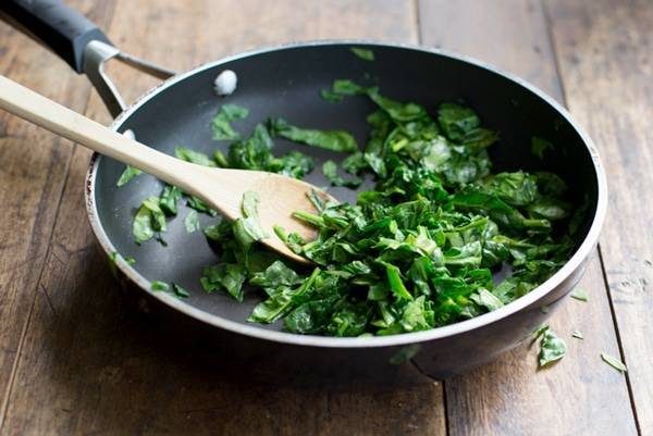 Spinach in a skillet.
