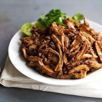 Honey Glazed Crockpot Chicken Adobo - simple pantry ingredients, hardly any hands-on time, 200 calories. | https://past-fit.today