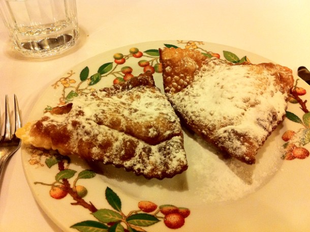 custard tarts at La Posada de la Villa