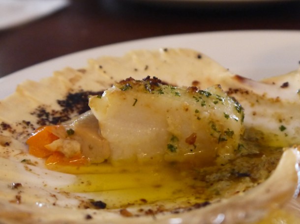 roasted scallop at Hawksmoor Piccadilly roasted scallop at hawksmoor air street