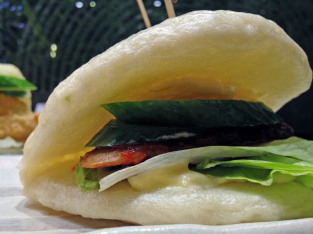 pork hirata bun at shoryu