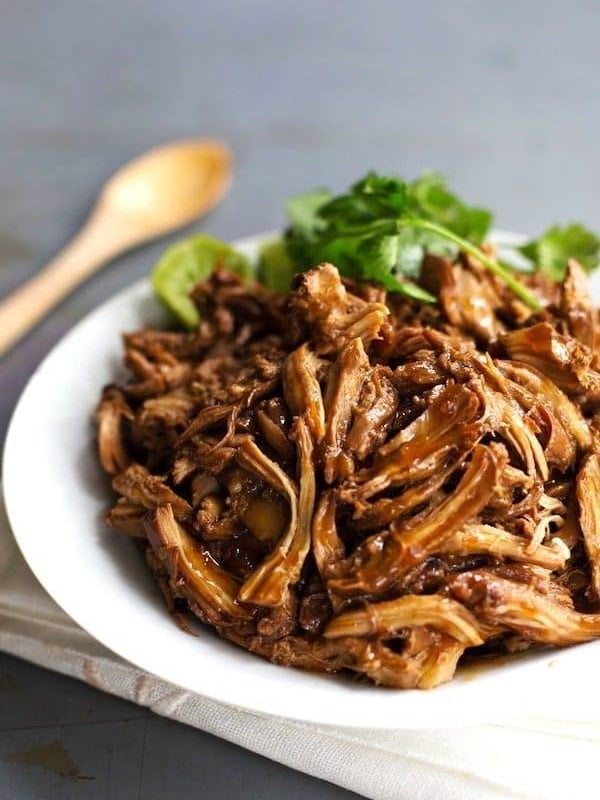 Honey Glazed Crockpot Chicken Adobo - simple pantry ingredients, hardly any hands-on time, 200 calories. | https://past-fit.today