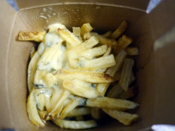 frites in bearnaise sauce from wild game co
