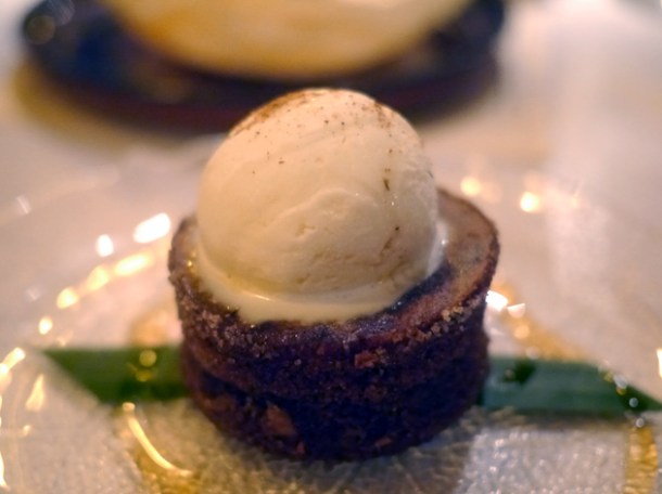 love cake with yoghurt kulfi at hoppers