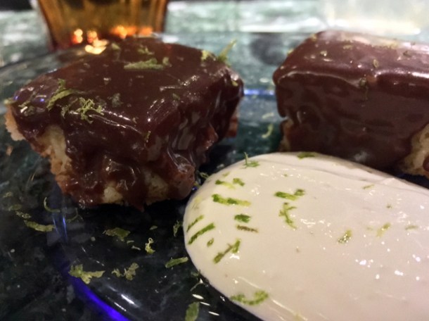 bounty chocolate bar at el pastor