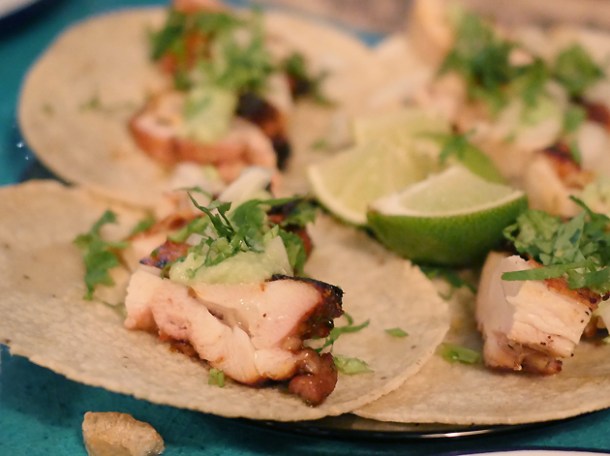 chicken tacos at el pastor borough