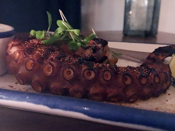 octopus at santo remedio tooley street