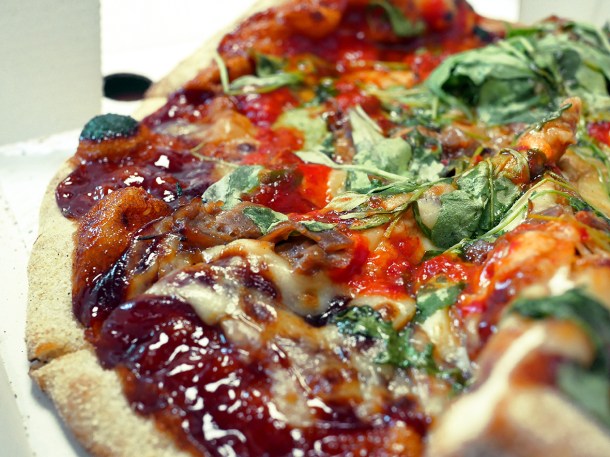 illustrative photo of the brisket pizza from Frankie and Benny's The Strand