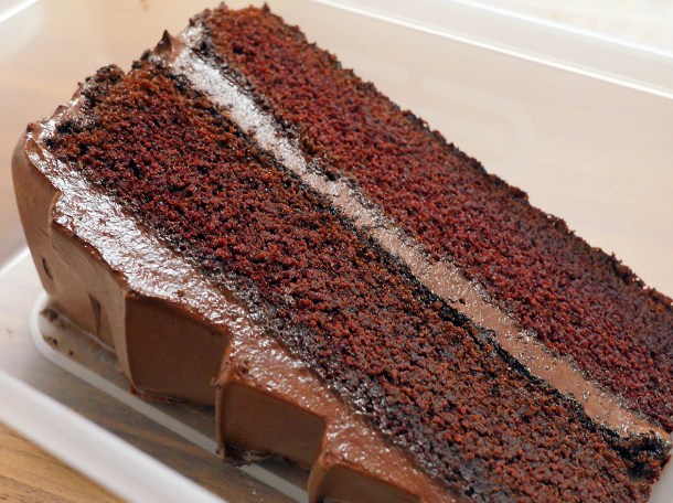 illustrative photo of the chocolate cake from Pizzeria L'Opera