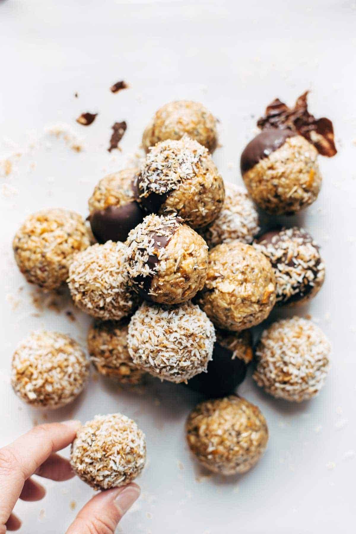 Energy bites with coconut and chocolate.